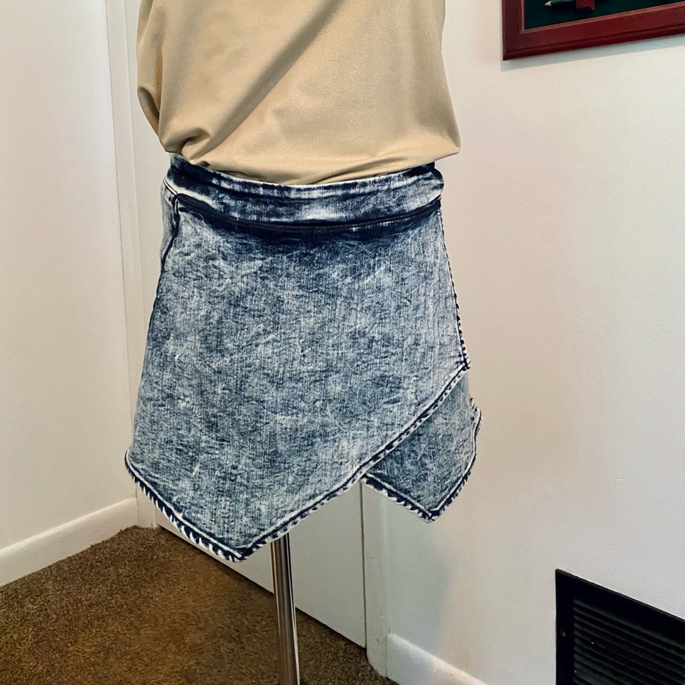 Vibrant M I U Acid Wash Skort | Y2K Style Size L